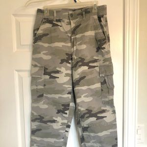AE Super High-Waisted Cargo Camo Jogger Pants